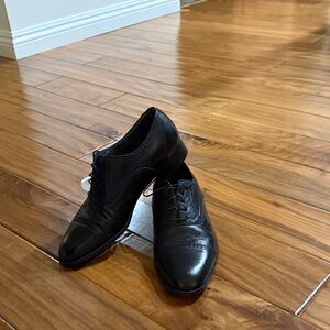 Elegant Black Leather Men's Oxfords